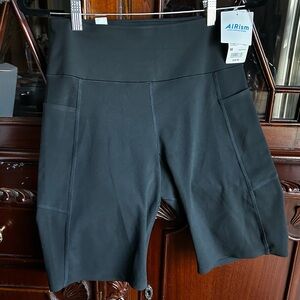 Uniqlo Airism Soft Active Biker Shorts
